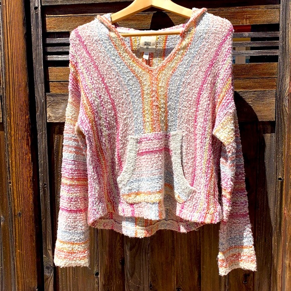 Billabong Sweaters - SUPER SOFT! Billabong Surf Sweatshirt
